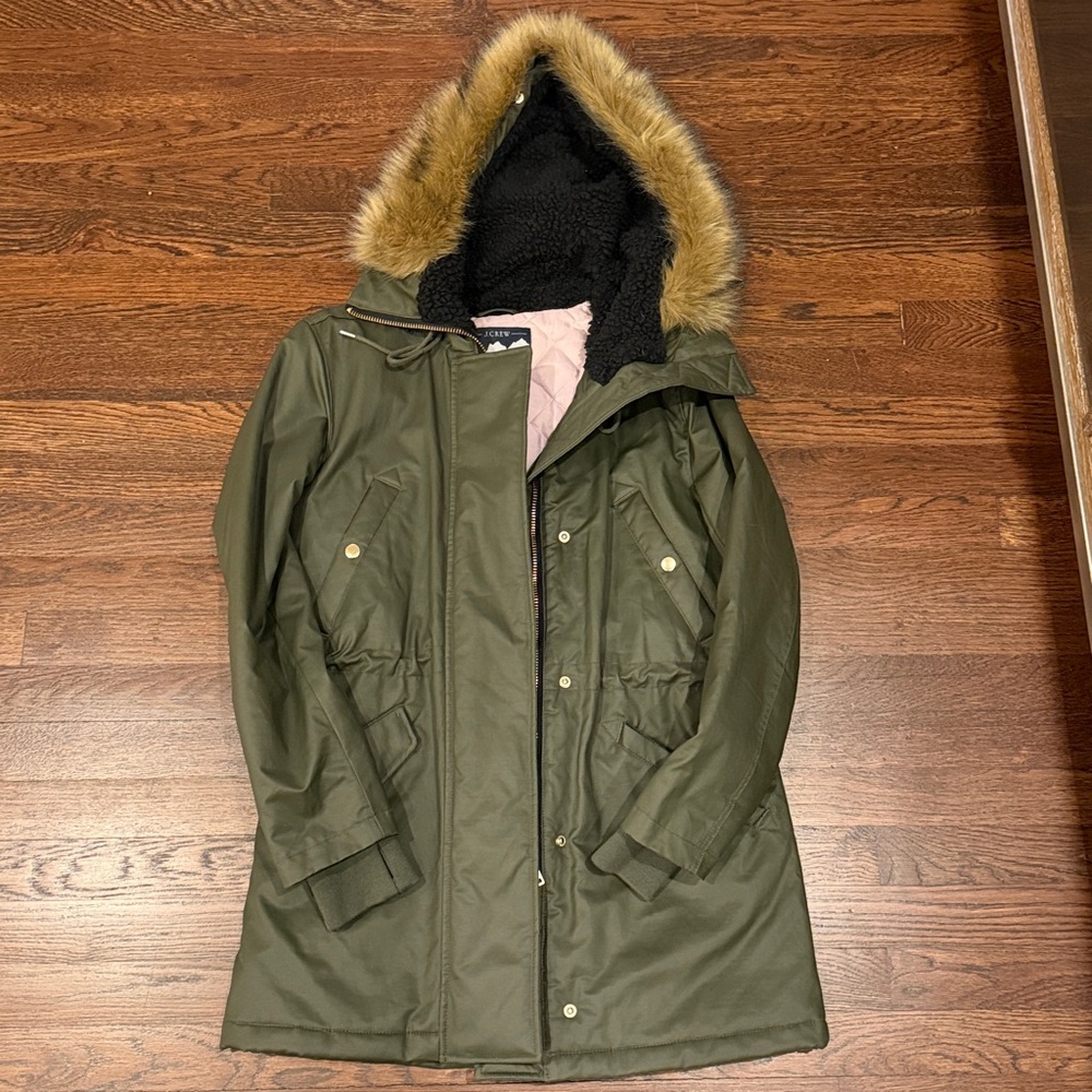 J. Crew Parka with Faux Fur removable Hood- like new